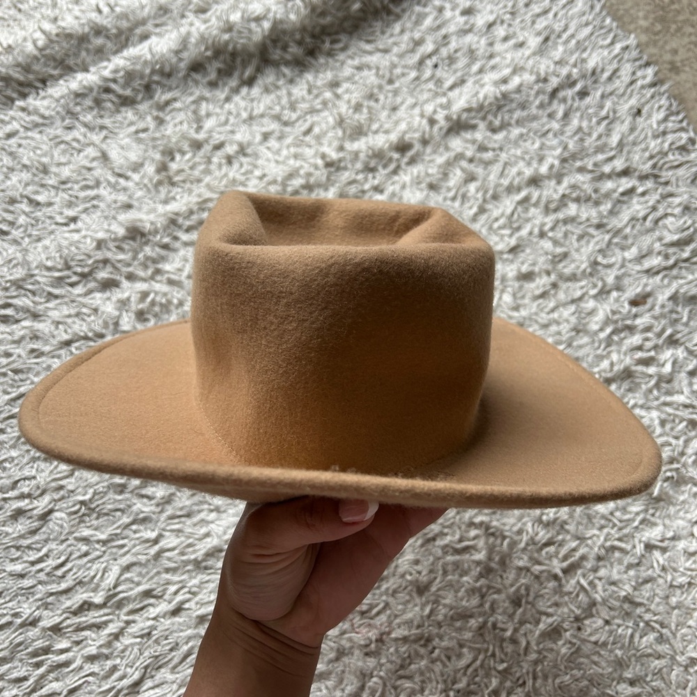 Universal Thread Tan Wool Hat